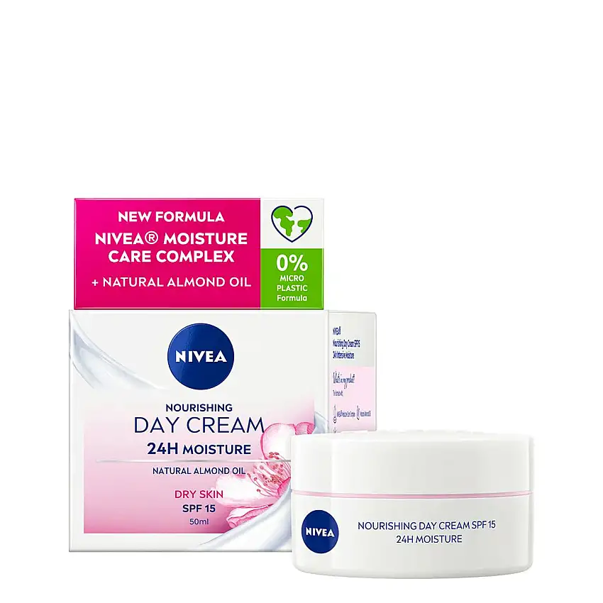NIVEA Essentials Nourishing Day Cream SPF15 50 ml